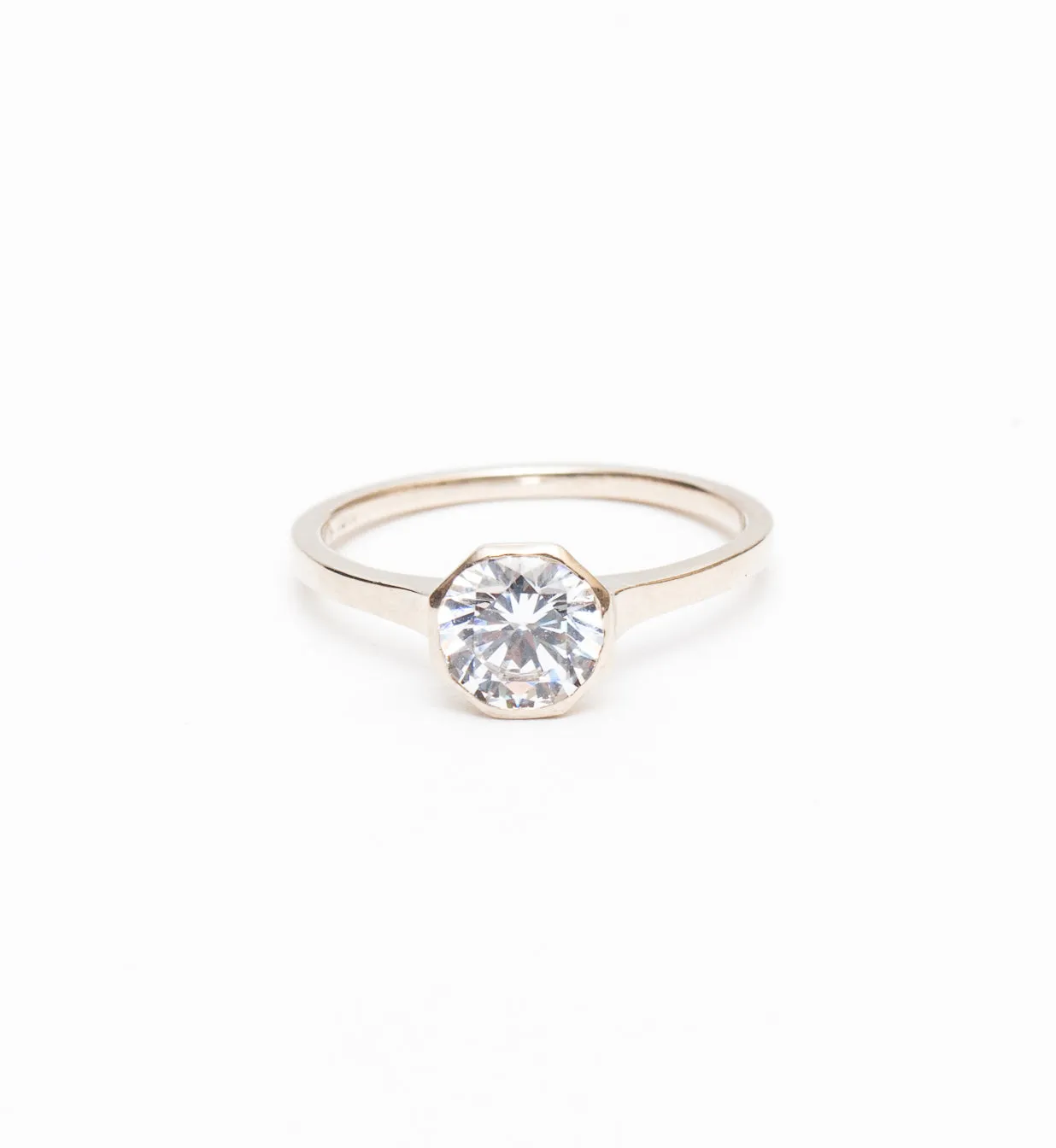 Allium Octad Diamond Ring with Notch