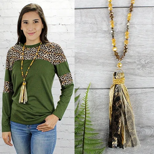 Mustard crystal necklace with metallic tassel