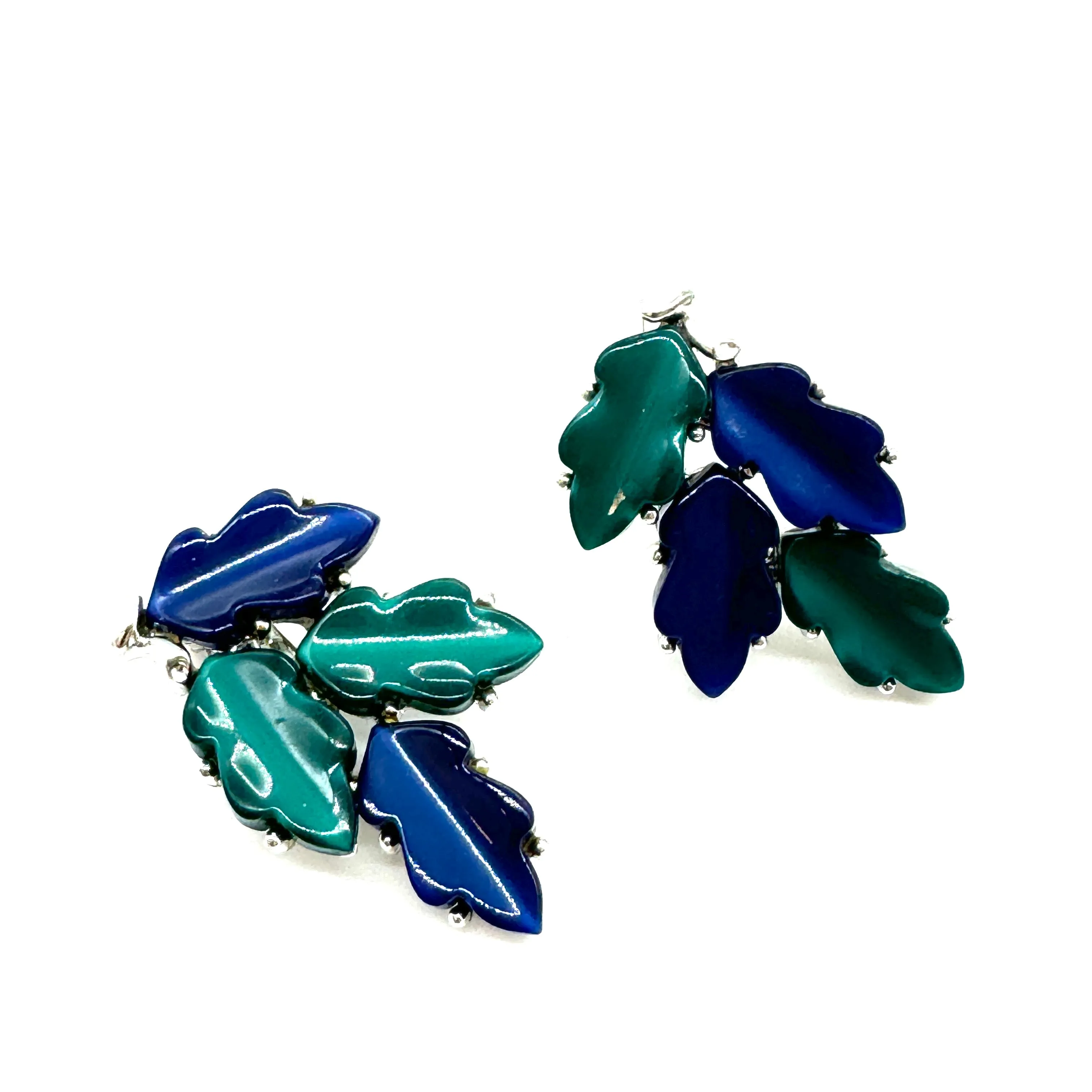 Signed 'Lisner' Moonglow Leaf Clip On Earrings - Estate